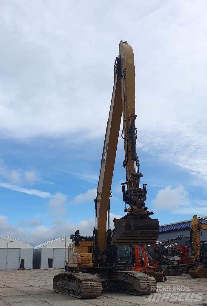 CAT 330 FLN حفارات طويلة الذراع