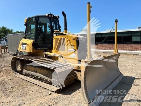 CAT D6K LGP بلدوزرات مجنزرة