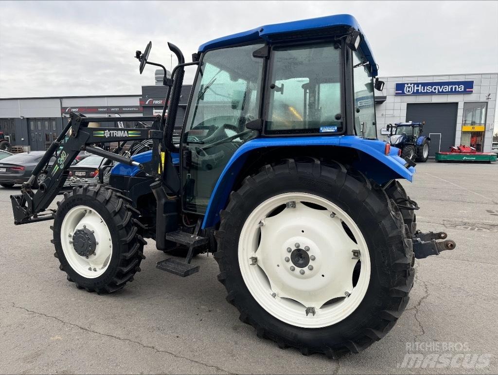 New Holland TL 100 الجرارات
