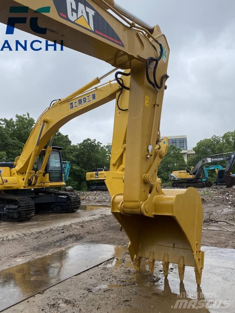 CAT 320 C L حفارات زحافة