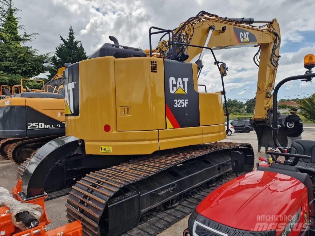 CAT 325 FL CR حفارات زحافة