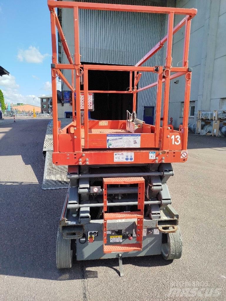 SkyJack SJ 4626 رافعات مقصية الشكل