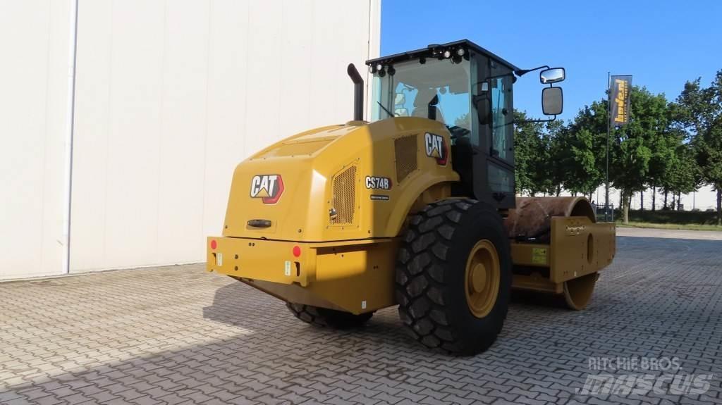 CAT CS 74 B مداحل أحادية الأسطوانة