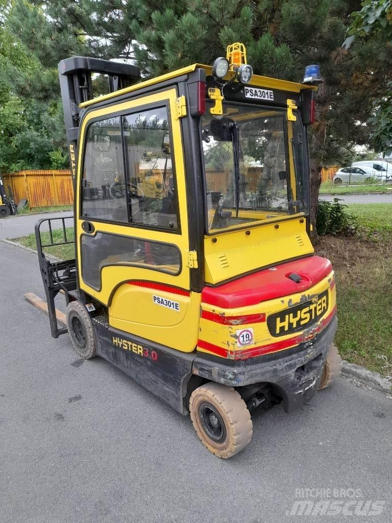 Hyster J3.0XN شاحنات ذات رافعات شوكية تعمل بالكهرباء