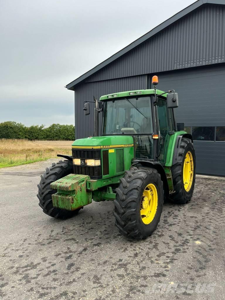 John Deere 6400 الجرارات