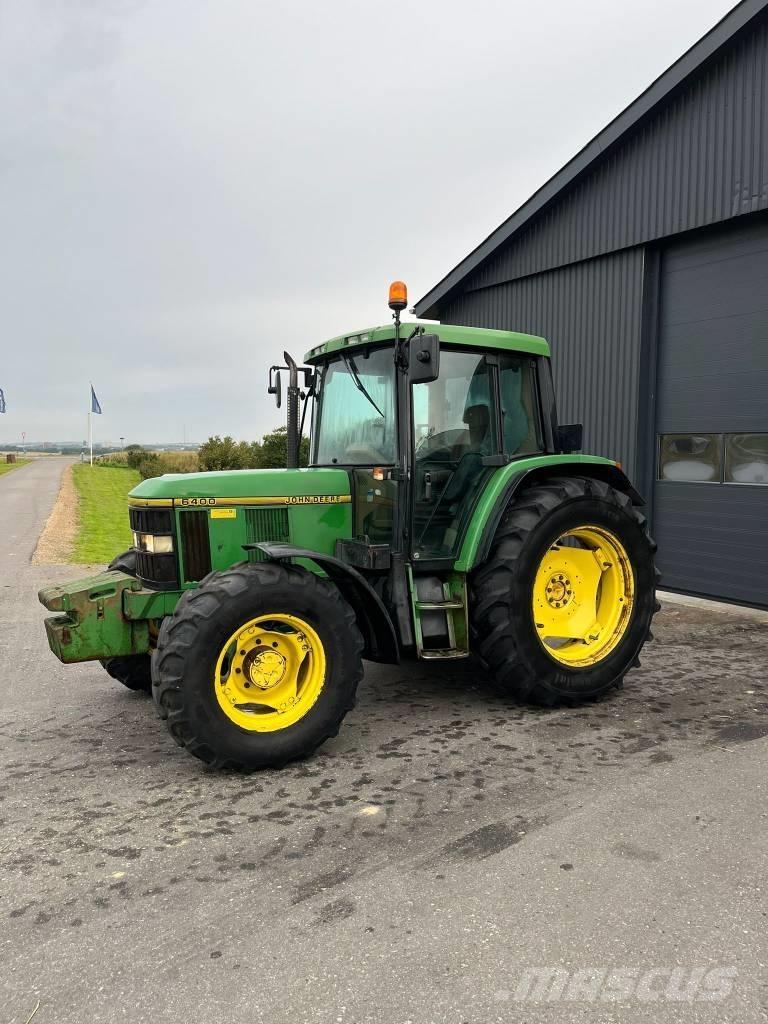 John Deere 6400 الجرارات