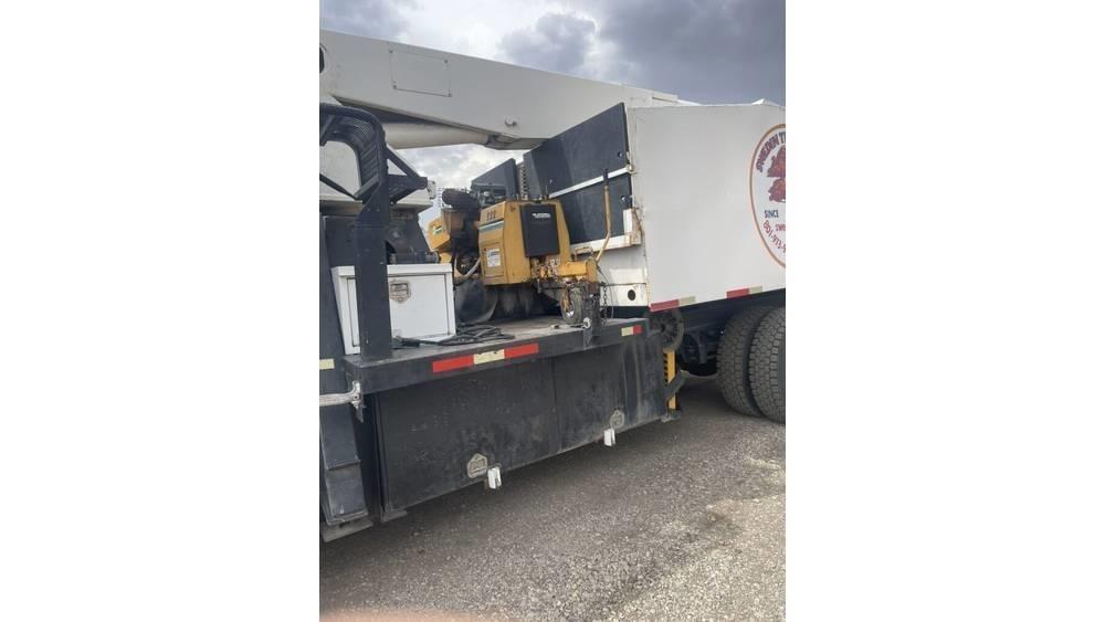 Ford F 7000 المنصات الهوائية المثبتة على شاحنة