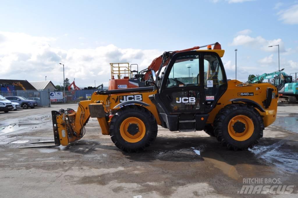 JCB 540-140 مناولات متداخلة