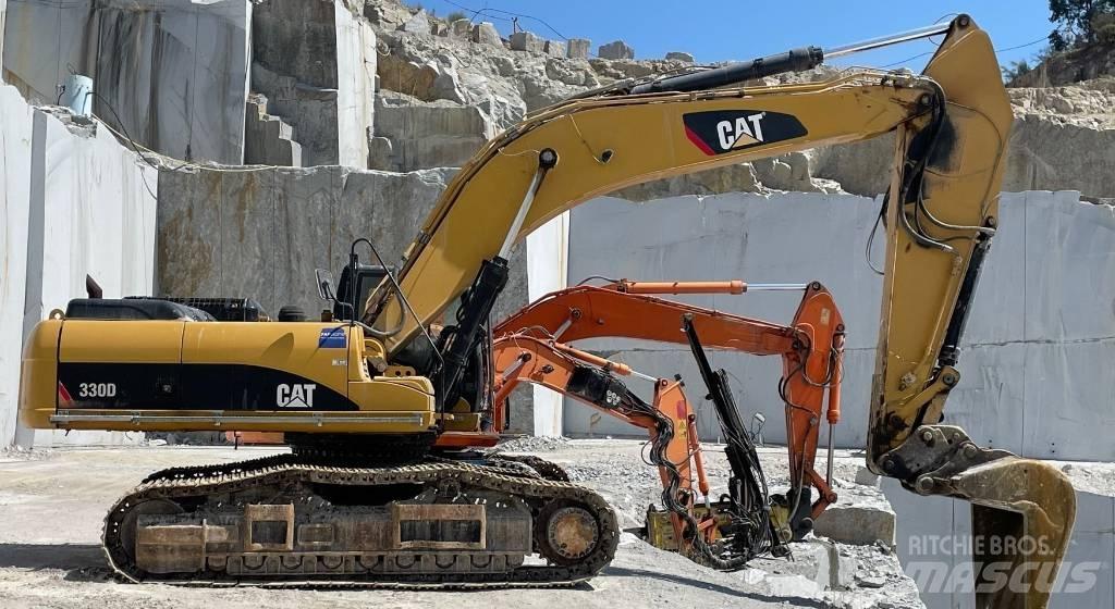 CAT 330 D حفارات زحافة