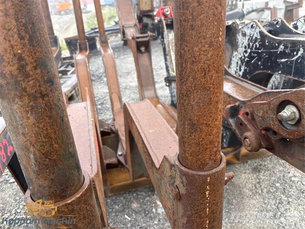Valmet 840 مكونات أخرى
