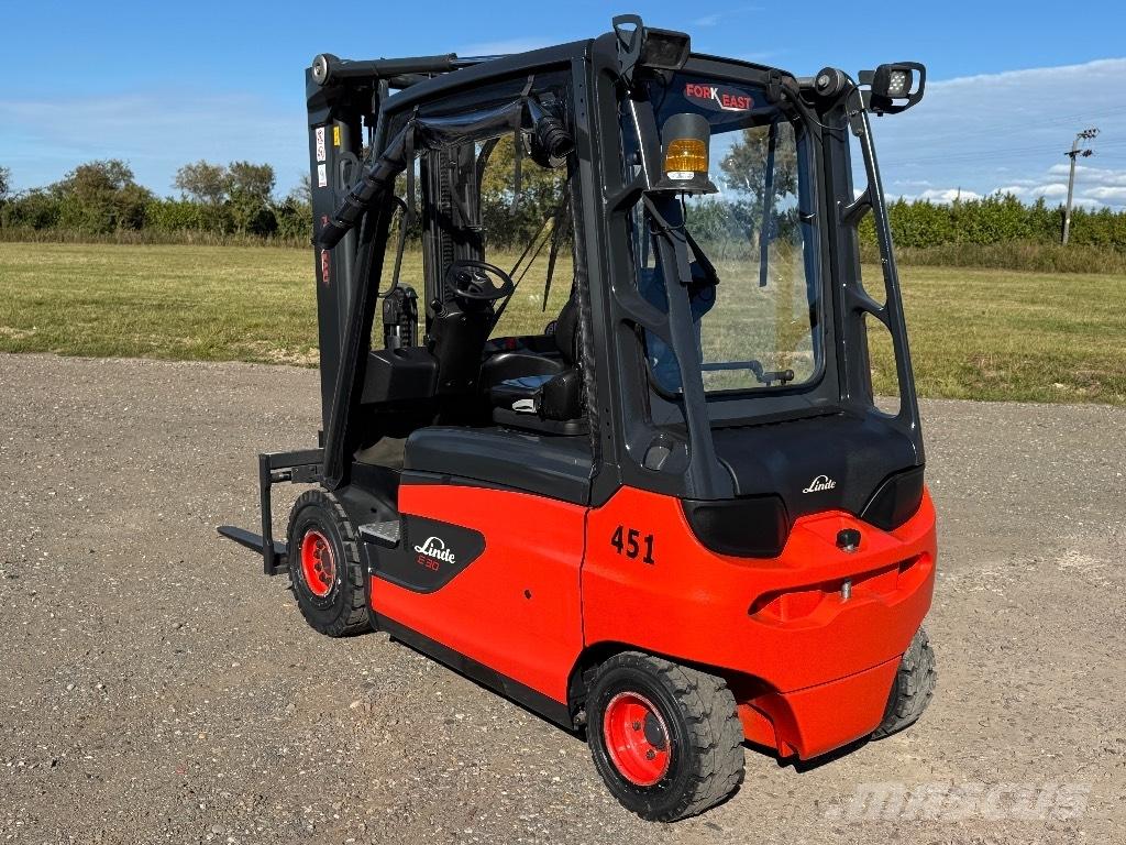 Linde E 30 شاحنات ذات رافعات شوكية تعمل بالكهرباء