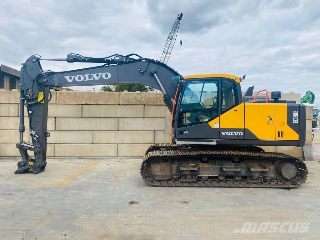 Volvo EC 180 E حفارات زحافة