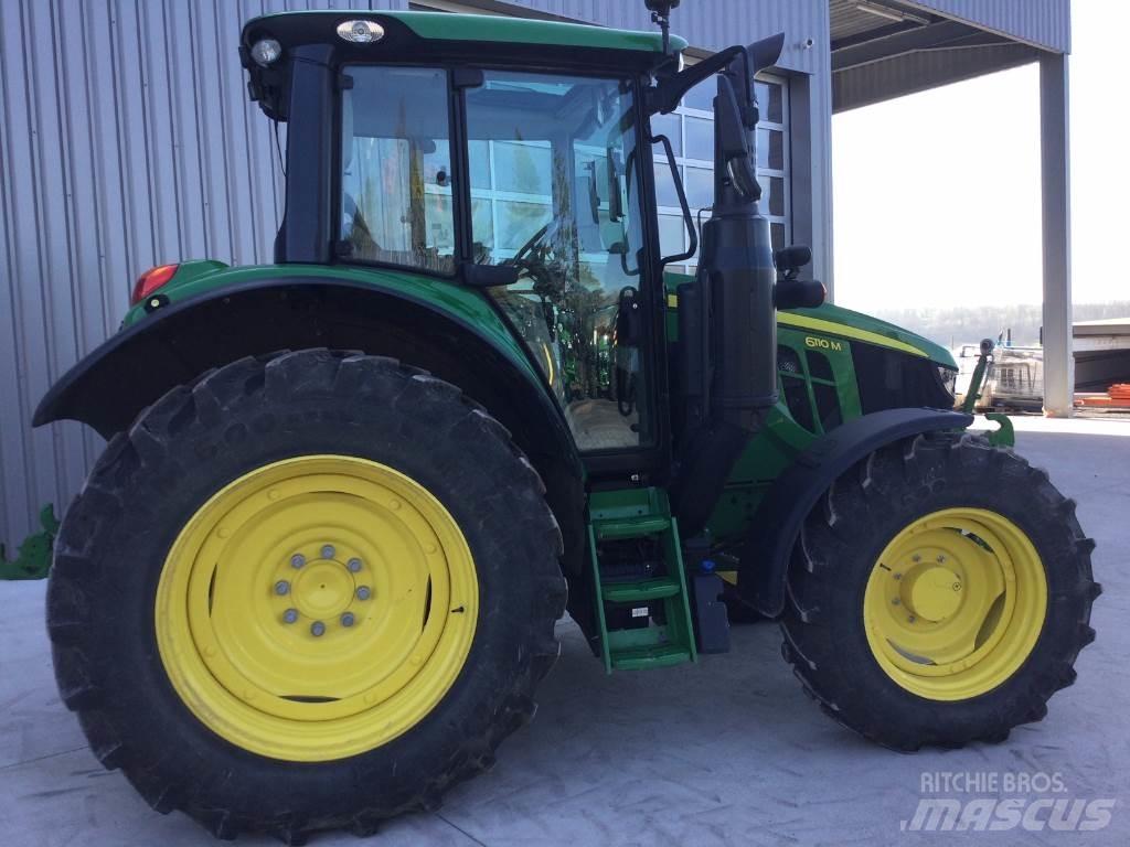 John Deere 6110M الجرارات
