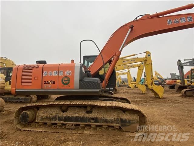 Hitachi ZX210-3 حفارات زحافة