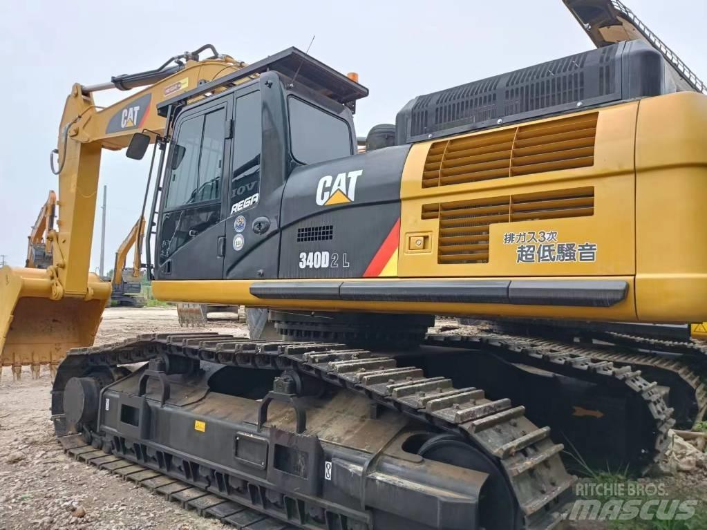 CAT 340 D L حفارات زحافة