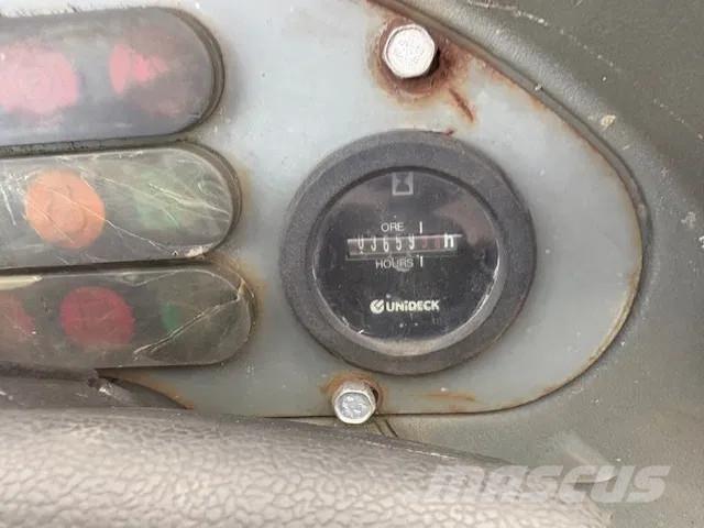 Neuson 6001 عربات نقل قلابة للمواقع