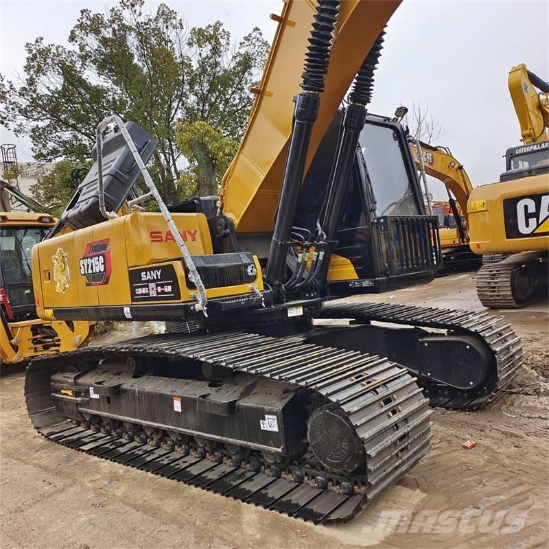 Sany SY 215 C حفارات زحافة