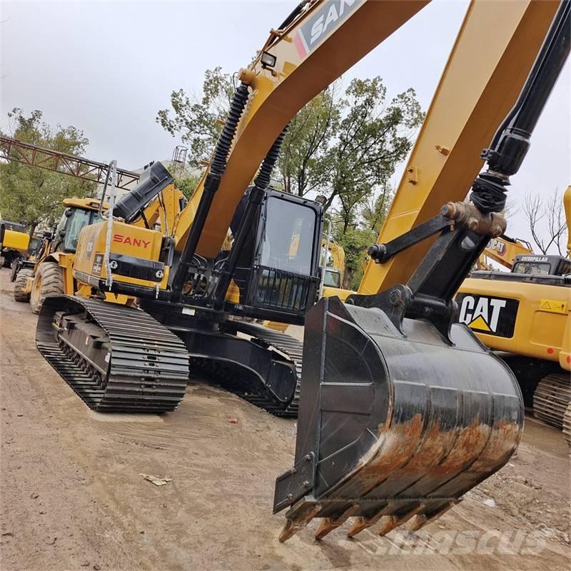 Sany SY 215 C حفارات زحافة