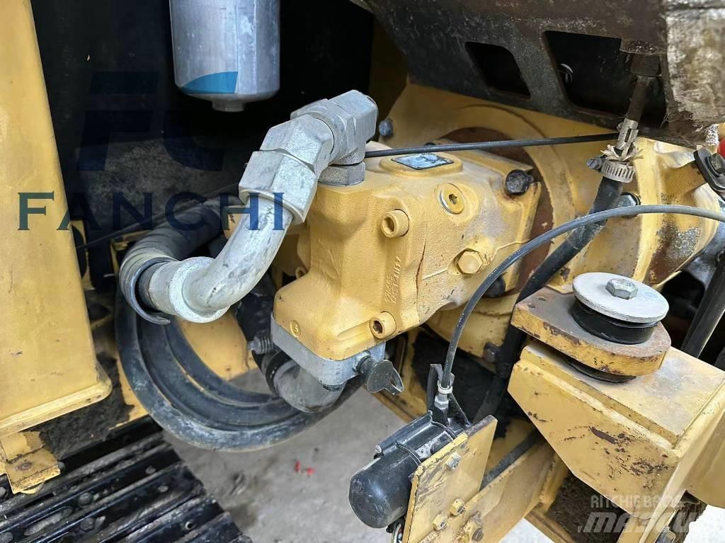 CAT 305.5E2 حفارات صغيرة أقل من 7 طن (حفارات صغيرة)