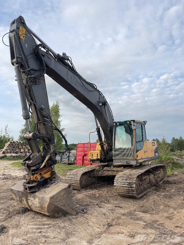Volvo EC 210 C L حفارات زحافة