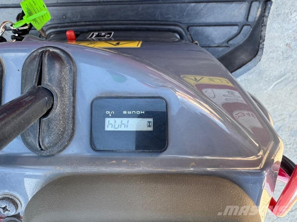 Yanmar SV08 (1F994) حفارات صغيرة أقل من 7 طن (حفارات صغيرة)