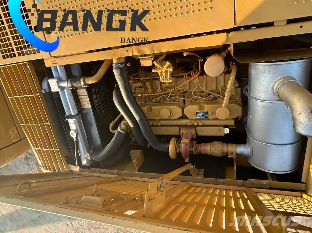 CAT 320CL حفارات زحافة