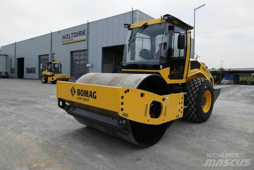 Bomag BW 213 DH-5 ضاغطات التربة