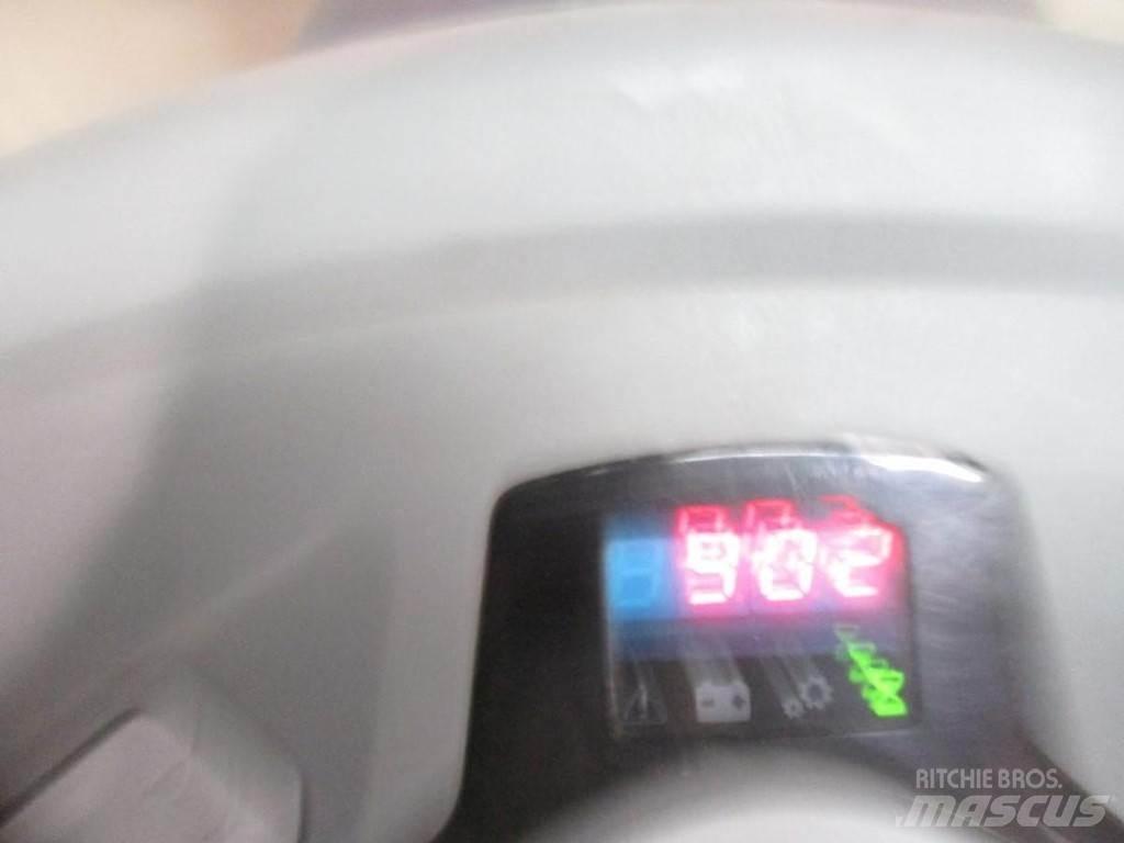 BT LWE 160 معدات الرفع منخفض المستوى