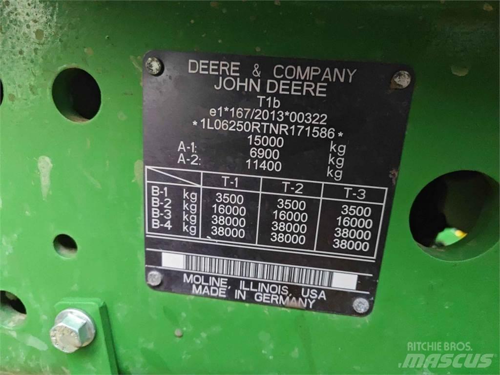 John Deere 6R 250 الجرارات
