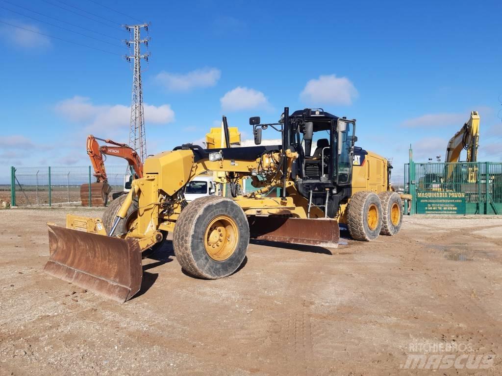 CAT M 140 M 2 معدات تمهيد الطرق