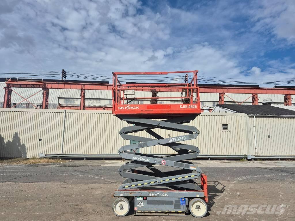 SkyJack SJ 4626 رافعات مقصية الشكل