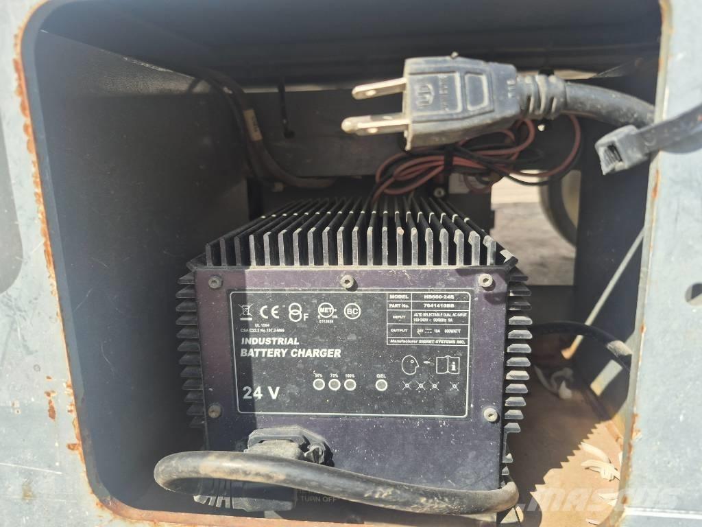 SkyJack SJ 4626 رافعات مقصية الشكل
