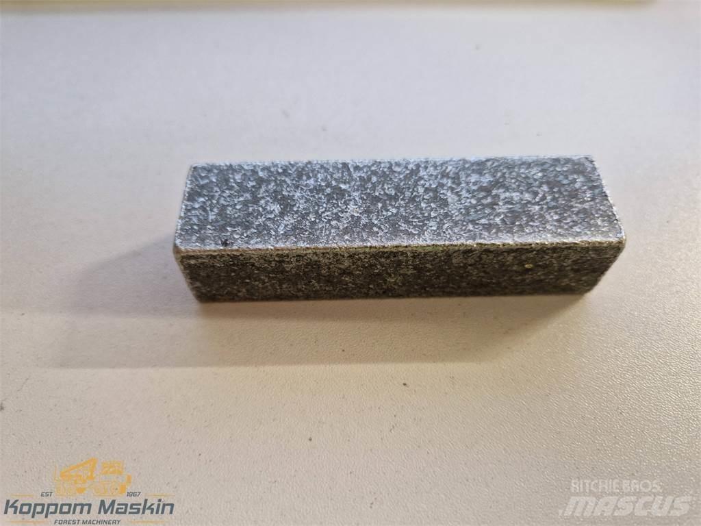 Rottne 069-17568 الشاسيه والتعليق