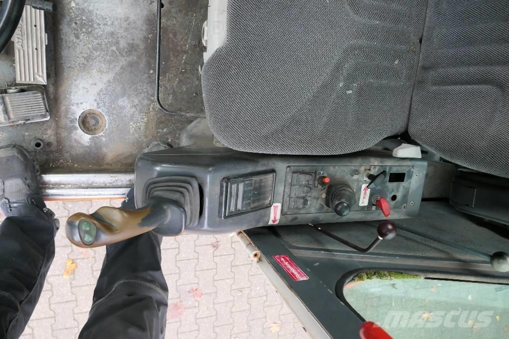 Atlas 1304 K حفارات بعجل