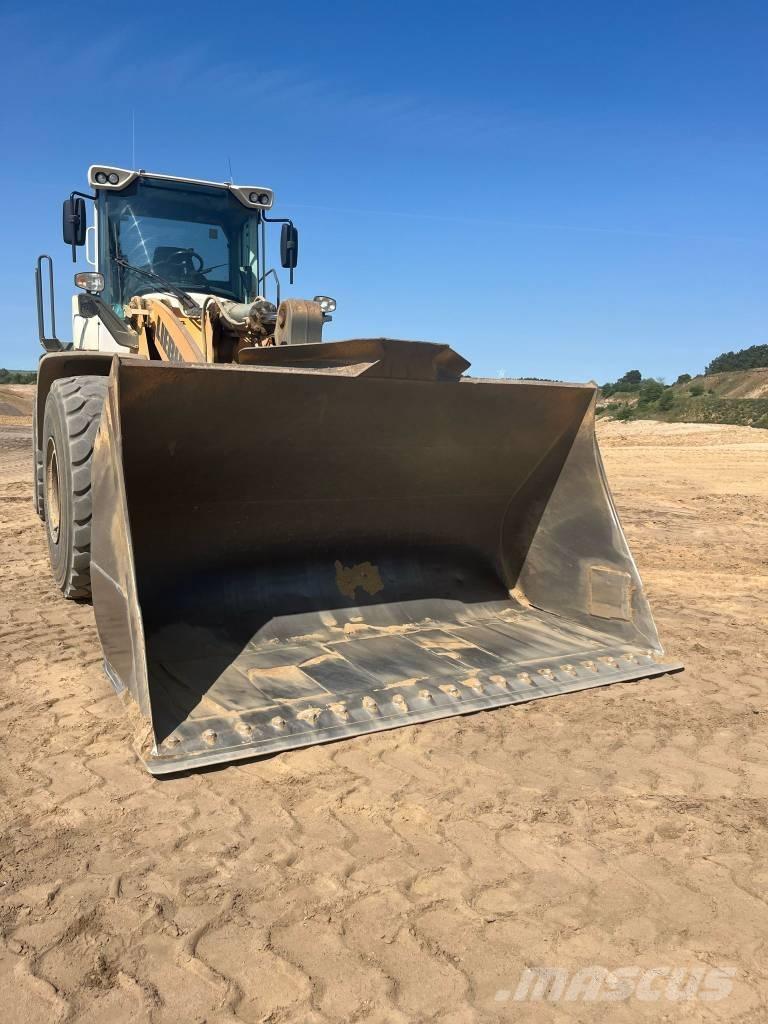 Liebherr L 576 لوادر بعجل