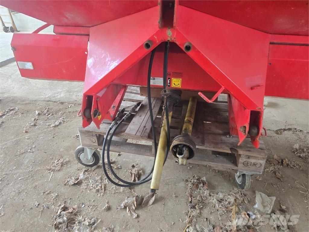 Sulky DPX 5 معدات فرد المواد المعدنية