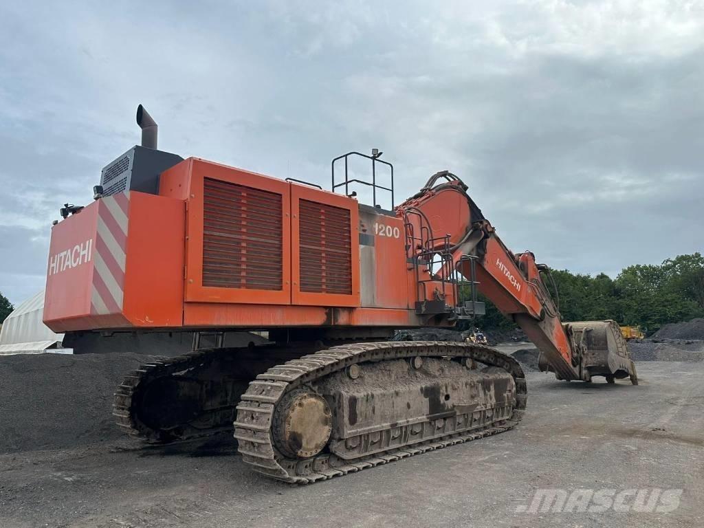 Hitachi EX1200-6 حفارات هدم