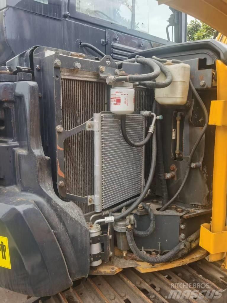 Komatsu PC 55 MR حفارات صغيرة أقل من 7 طن (حفارات صغيرة)