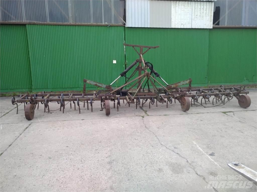 Agrostroj KON 800 زراعات