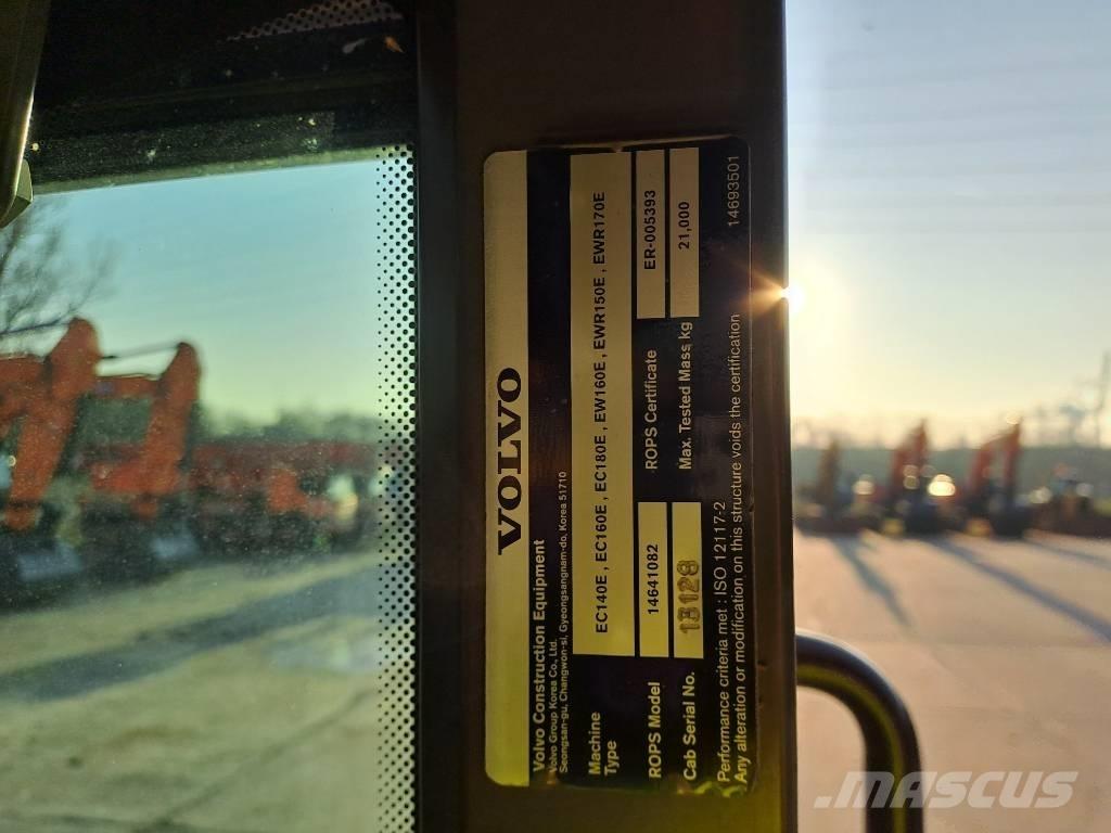 Volvo EW160E حفارات بعجل