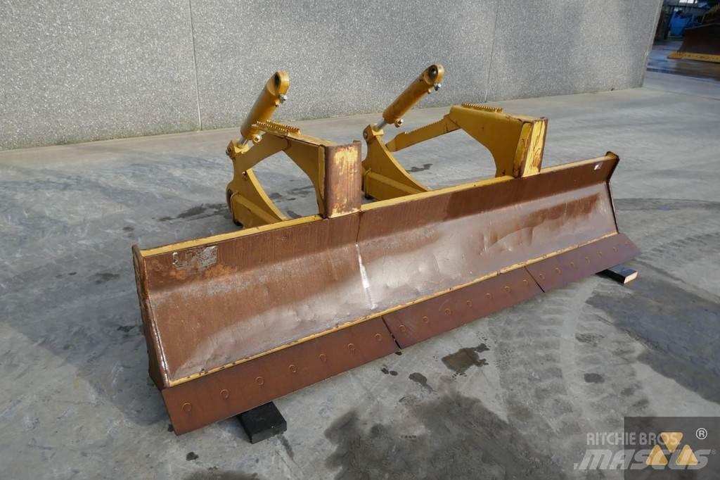 CAT Skidder blade نصول