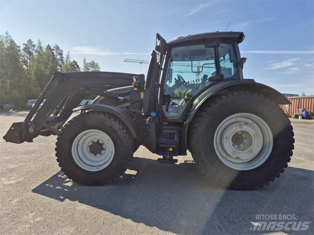 Valtra N175 A الجرارات