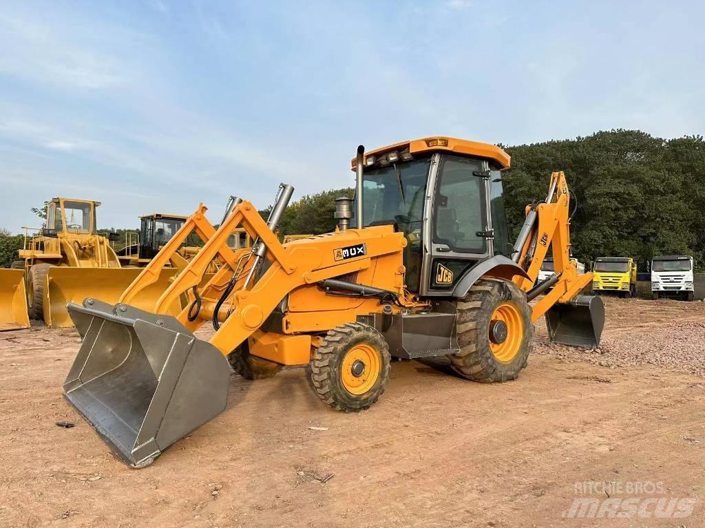 JCB 3 CX لوادر ذات جرافات عكسية