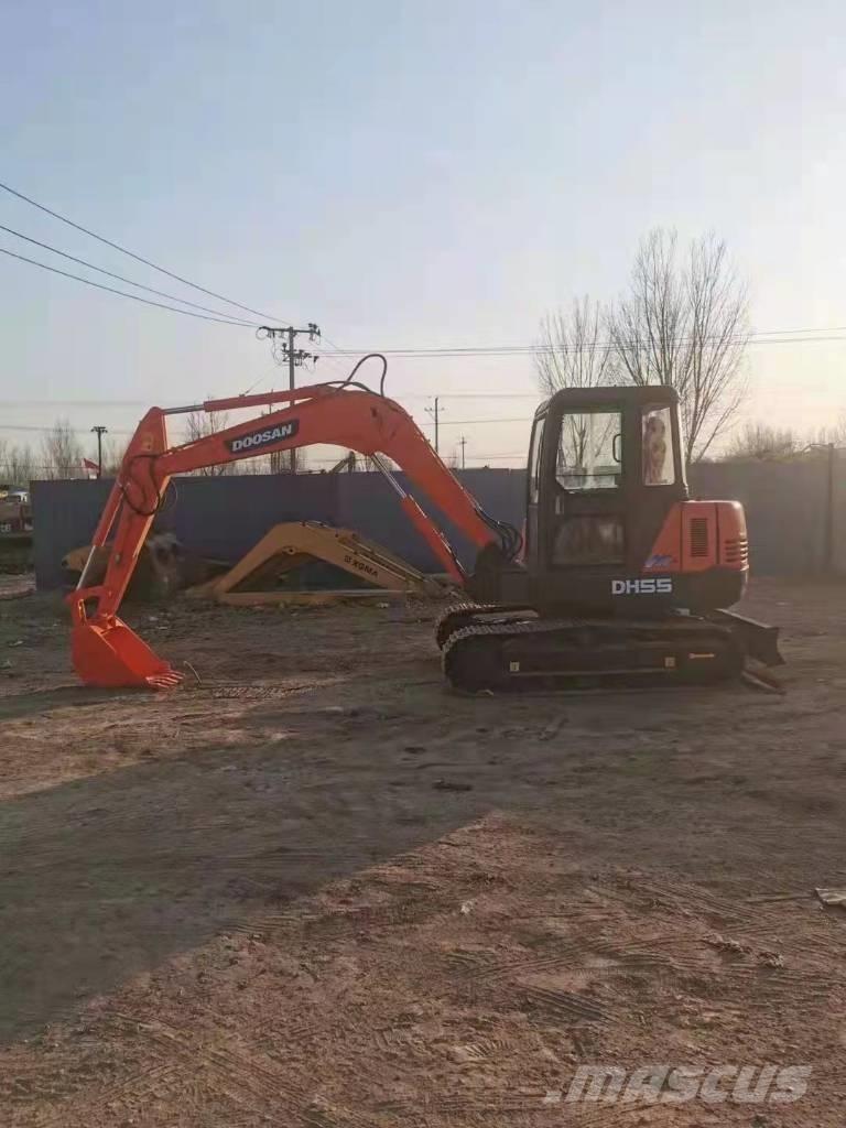 Doosan DH55 حفارات صغيرة أقل من 7 طن (حفارات صغيرة)