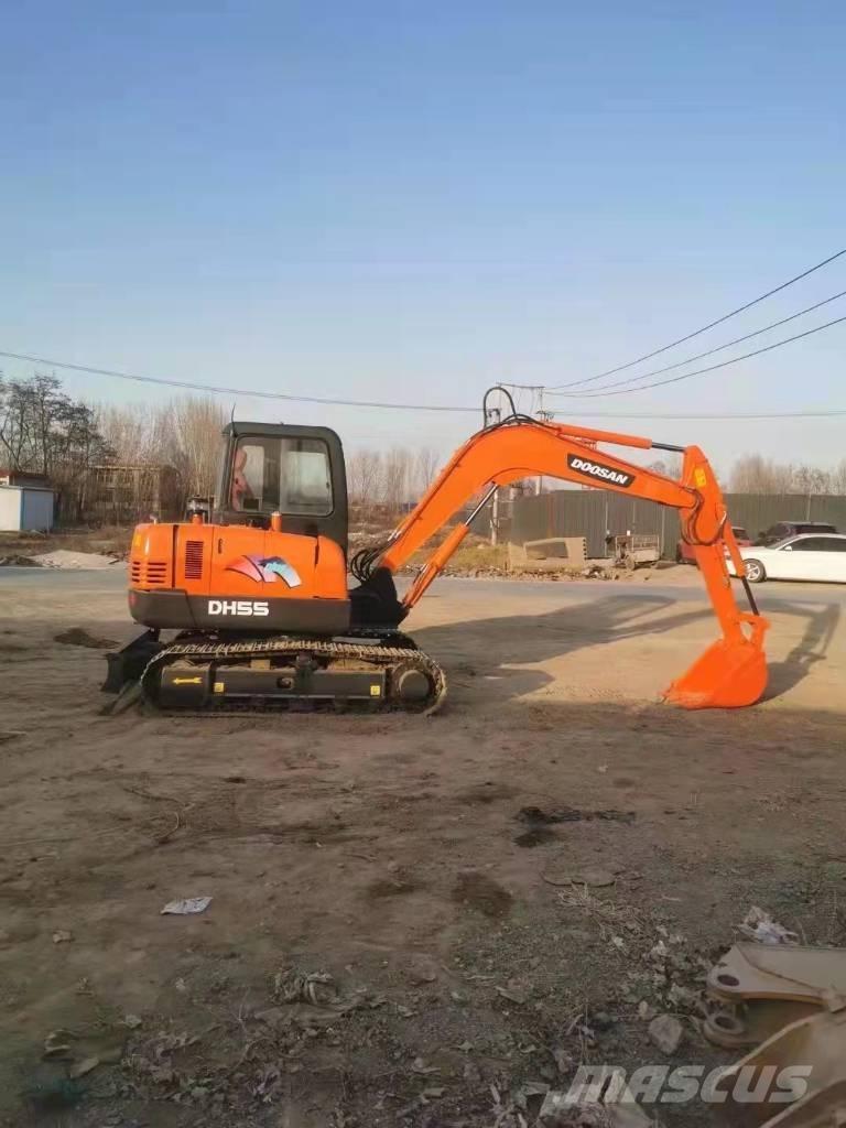 Doosan DH55 حفارات صغيرة أقل من 7 طن (حفارات صغيرة)