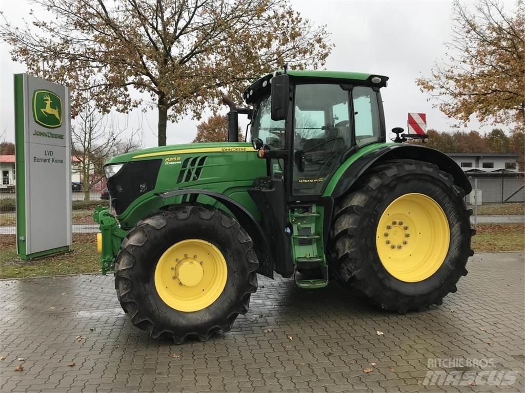 John Deere 6215R الجرارات