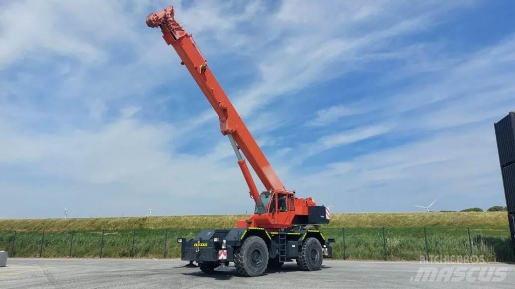 Terex A600 رافعات الطرق الوعرة
