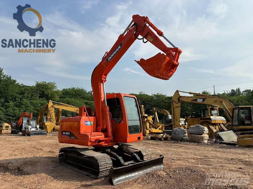 Doosan DH 80 حفارات وسط 7 طن - 12 طن