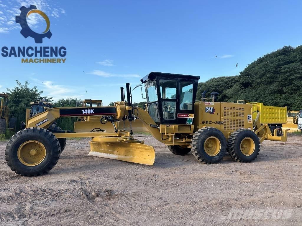 CAT 140 K معدات تمهيد الطرق
