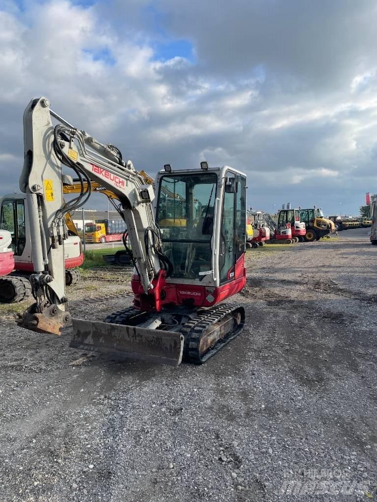 Takeuchi TB 230 حفارات صغيرة أقل من 7 طن (حفارات صغيرة)